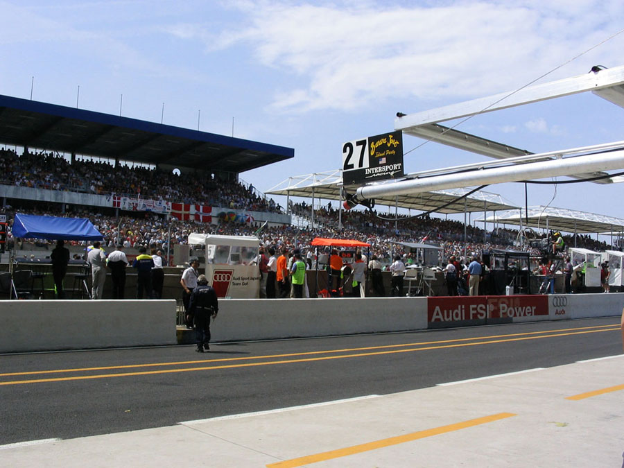 Track Scene A1.jpg 144.9K